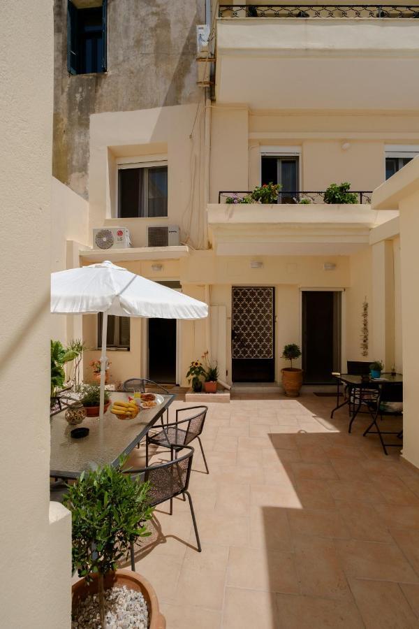 Home With Courtyard In Beating Heart Of Old Town! Chania  Eksteriør billede