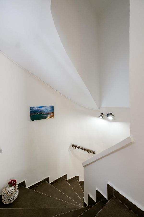 Home With Courtyard In Beating Heart Of Old Town! Chania  Eksteriør billede